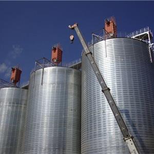 钢板仓安装清理